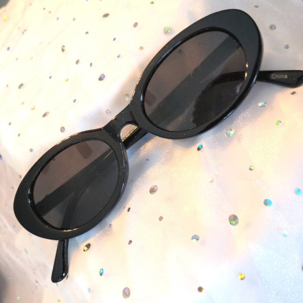 RETRO Look Black Cat Eye Sunglasses Sunnies NEW Summer Beach Vacation